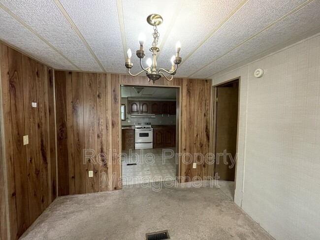 Building Photo - 1808 Amelia Church Rd