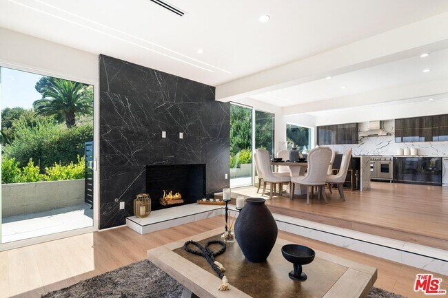 Foto del edificio - 1159 Lachman Ln