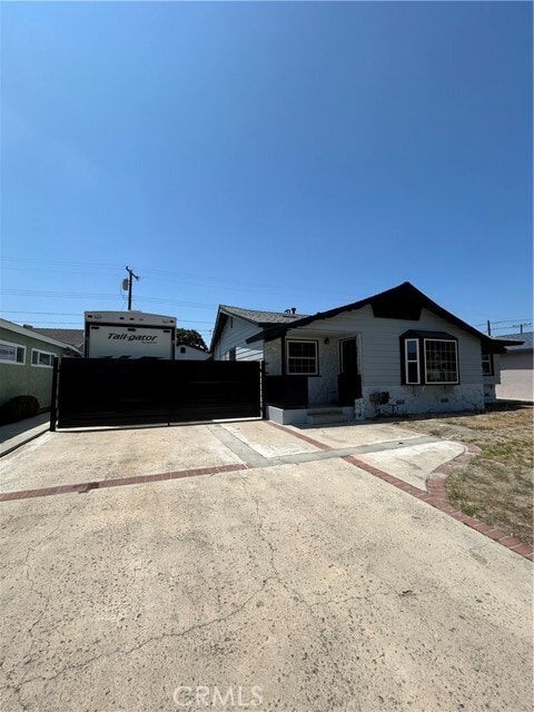 Building Photo - 1260 E Turin Ave