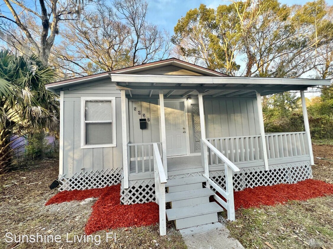 Primary Photo - 3 br, 2 bath House - 5637 Dunmire Ave