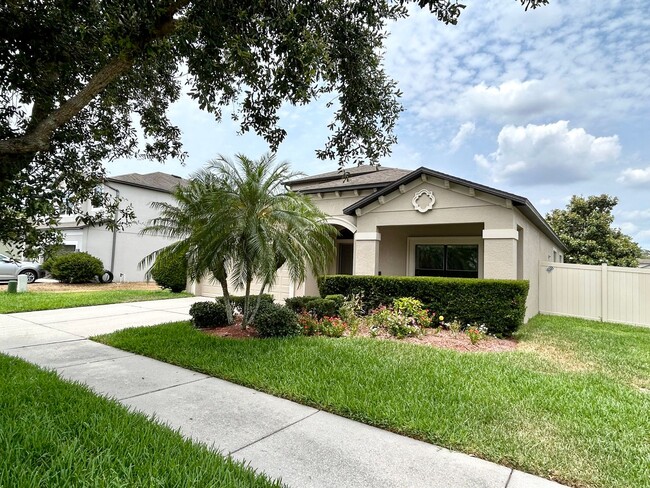Foto del edificio - 4Bdrm 3Bath Spacious Home located in Misty...
