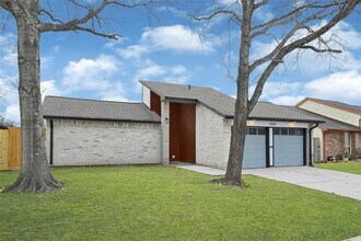 Building Photo - 6507 Paso Del Sol Dr