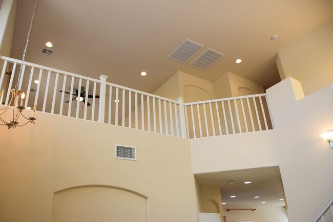 Foto del edificio - MOUNTAINS EDGE HOME - SOUTHWEST - 2 STORY ...