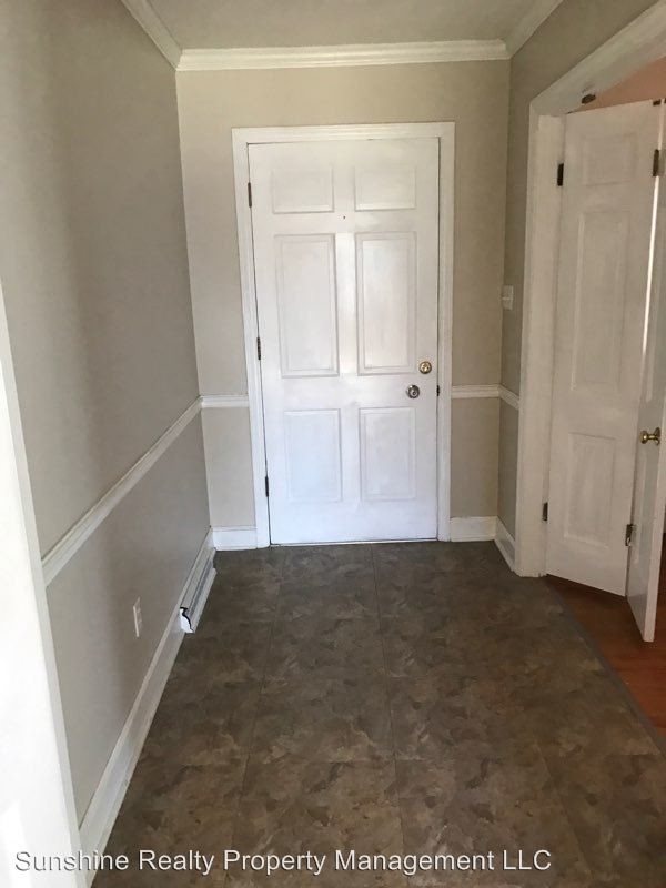 Foto del edificio - 3 br, 2 bath House - 725 E. Main St