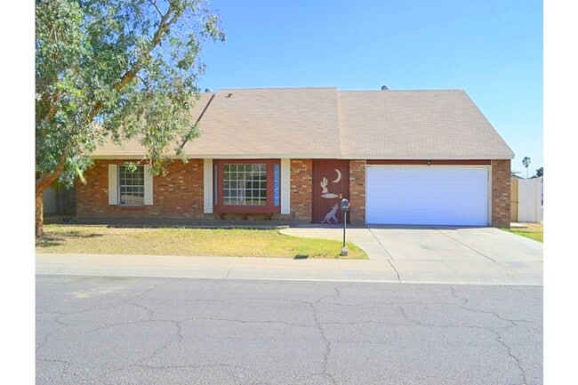 Photo - 6941 W Vermont Ave House