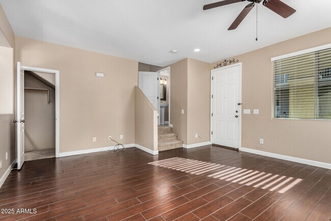 Building Photo - 1705 E Joseph Way