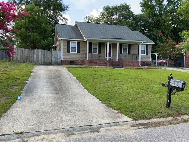 Foto del edificio - 3 bedroom 2 bath house Oak Grove Area
