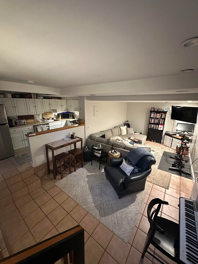 Building Photo - 674 Tremont St