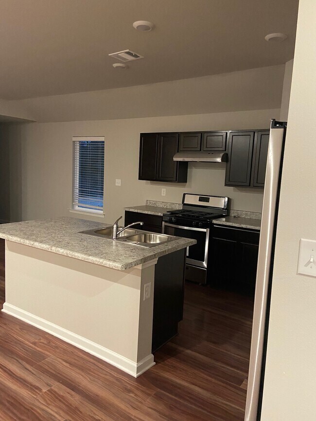Foto del edificio - 33425 Hyacinth St