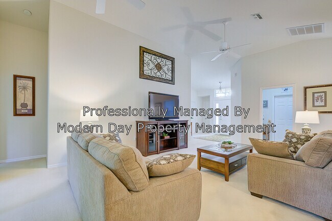 Foto del edificio - 10169 Holly Berry Dr