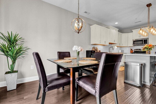 Foto del edificio - Beautiful Telford Townhome available for i...