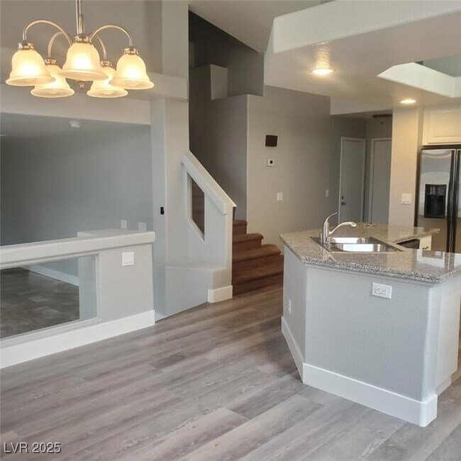 Foto del edificio - 3709 Misty Falls St