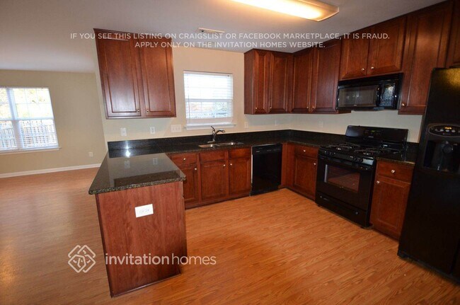 Building Photo - 183 Madelia Pl