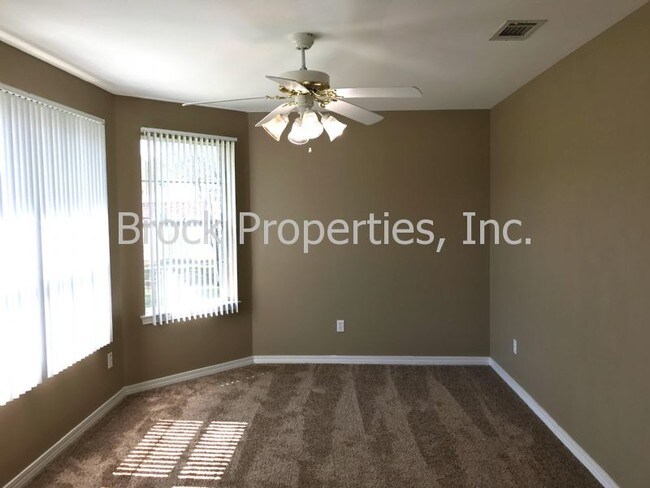 Building Photo - 9036 Caribbean Dr