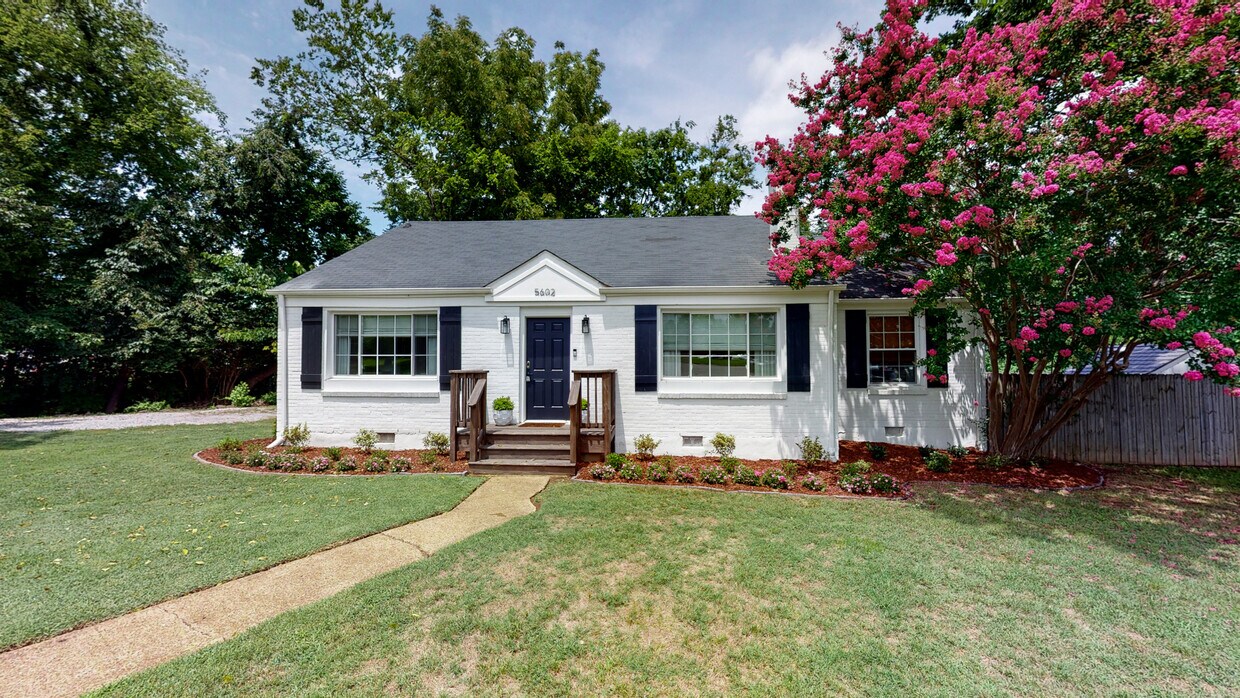 Primary Photo - 5602 Stoneway Trl
