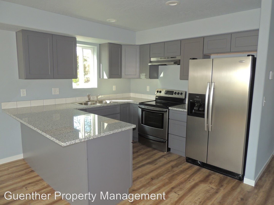 Foto principal - 1614 E Sharp Ave