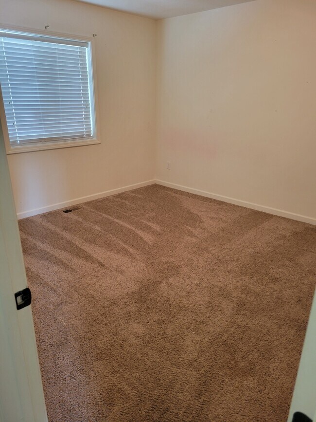 Foto del edificio - 1849 Red Bertrand Ct