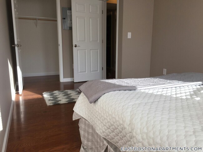 Foto del edificio - 51 Chelsea St