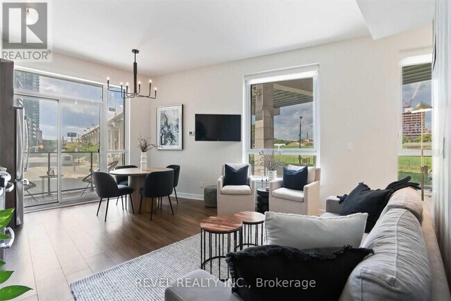 Building Photo - 50 Bruyeres Mews