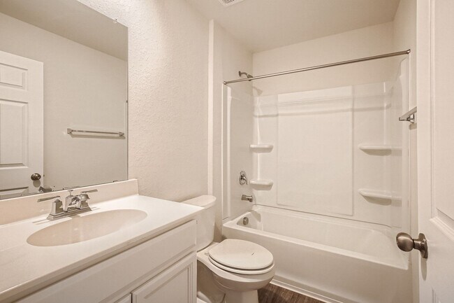 Foto del edificio - 4 bedroom- 8 miles from Randolph Air Force...