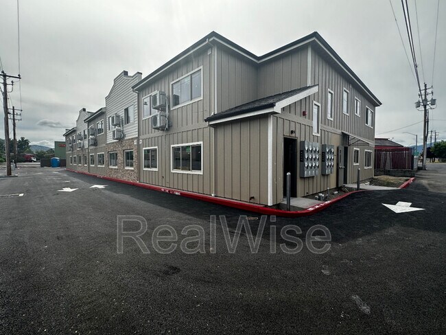 Foto del edificio - 1935 W Table Rock Rd