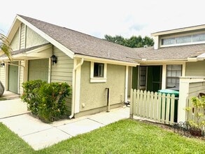 Building Photo - 1567 SE Talbrook Ct