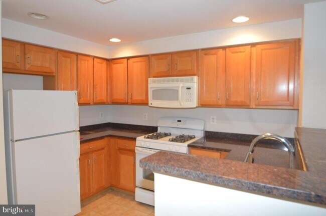 Foto del edificio - 4490 Market Commons Dr