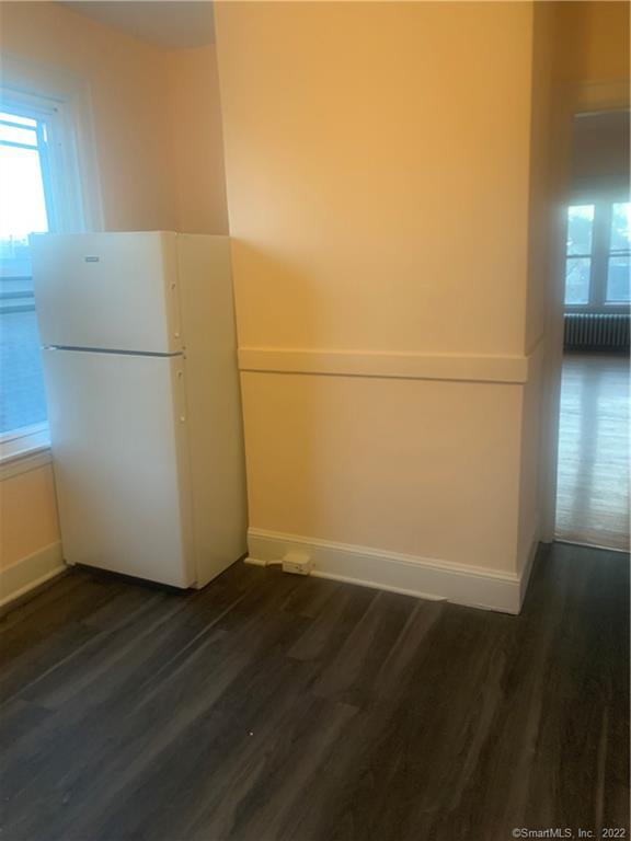 88 Governor St Unit 3 Floor, East Hartford, CT 06108 Apartment for