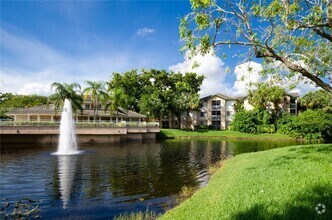 Building Photo - 9855 Westview Dr