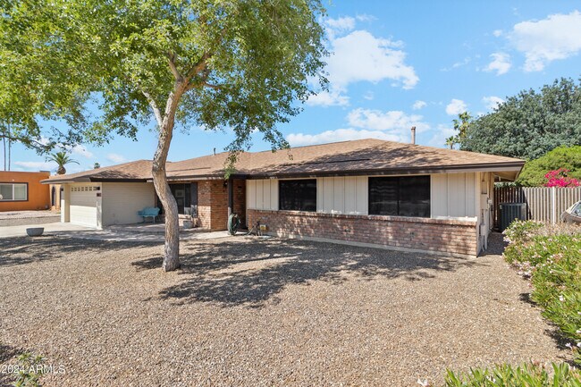 Foto del edificio - 13620 N 21st Ln