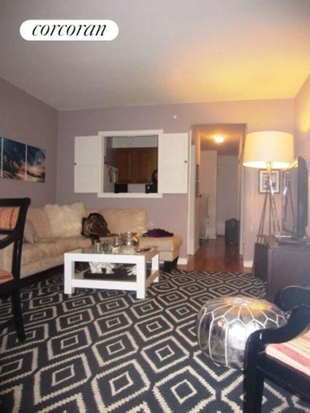 Foto principal - 147 E 82nd St