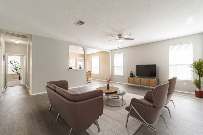 Building Photo - 11618 Pelican Cove