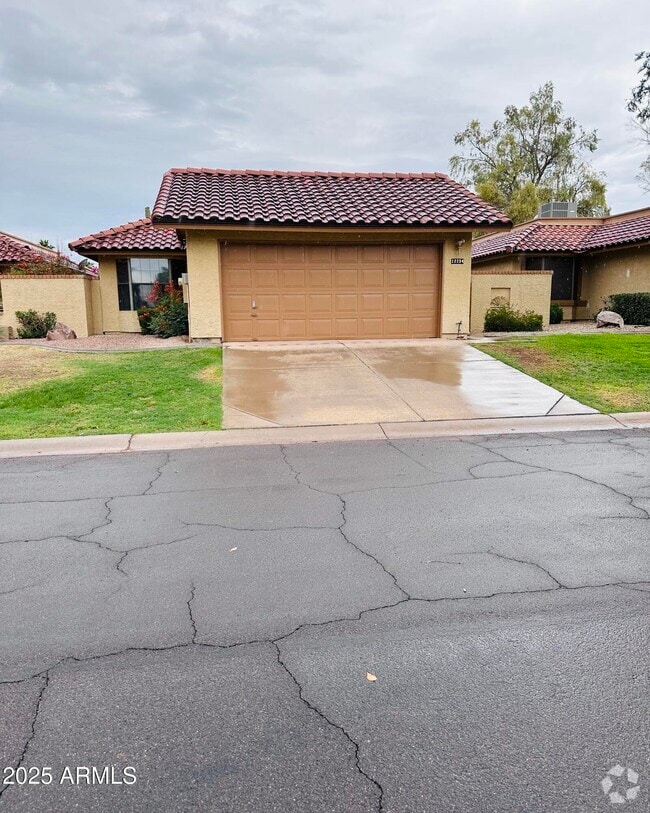Building Photo - 12234 S Shoshoni Dr