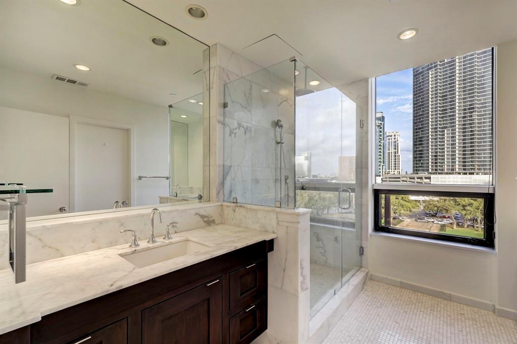 5110 San Felipe St Unit 76W, Houston, TX 77056 Condo for Rent in