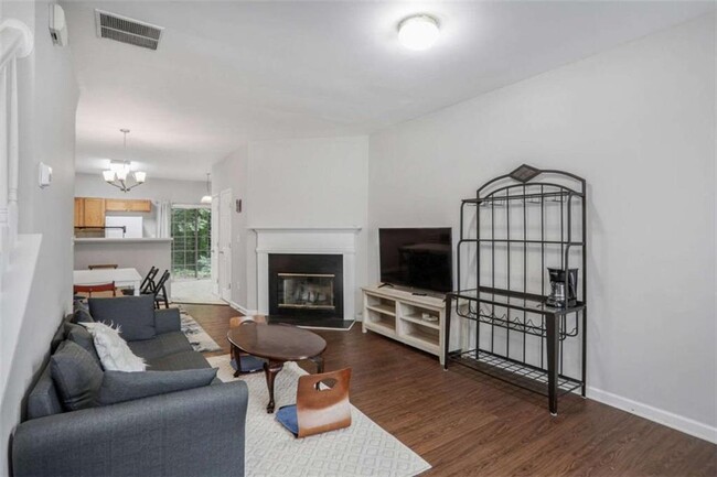 Building Photo - 3304 Hidden Cove Cir NW