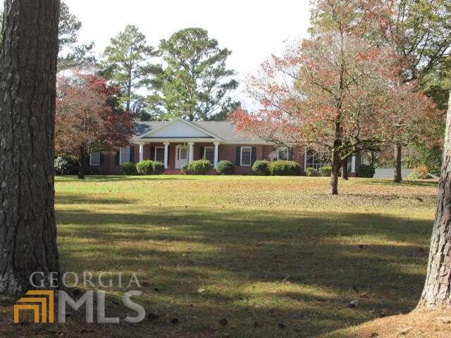 Primary Photo - 332 W Club Dr