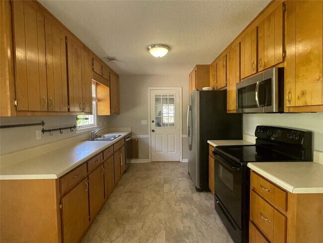 Foto del edificio - 5485 Bridle Dr