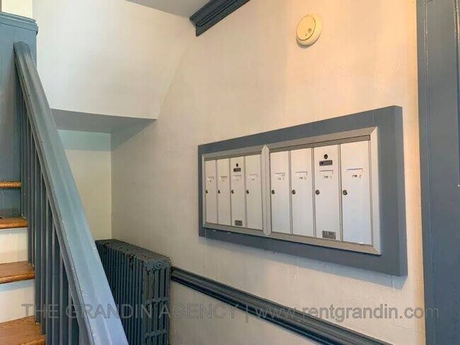 Foto del edificio - 2504 Longview Ave SW