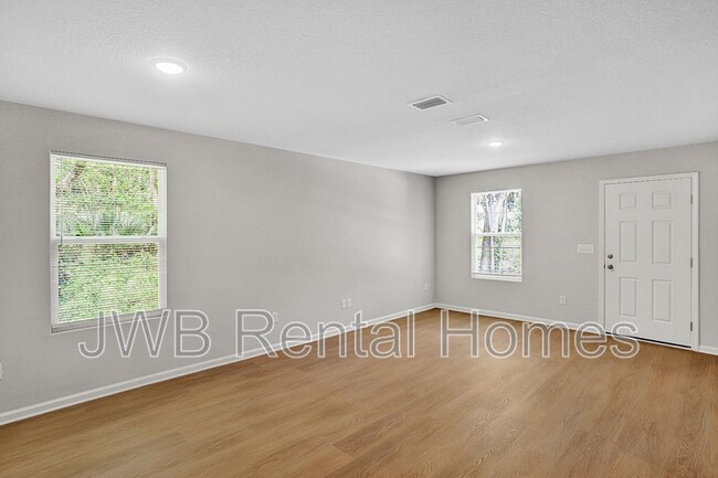 Foto del edificio - 638 E 31st St