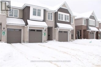 Building Photo - 148 Jardiniere St