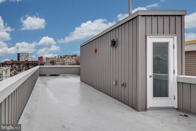 Building Photo - 1803 N 6th St