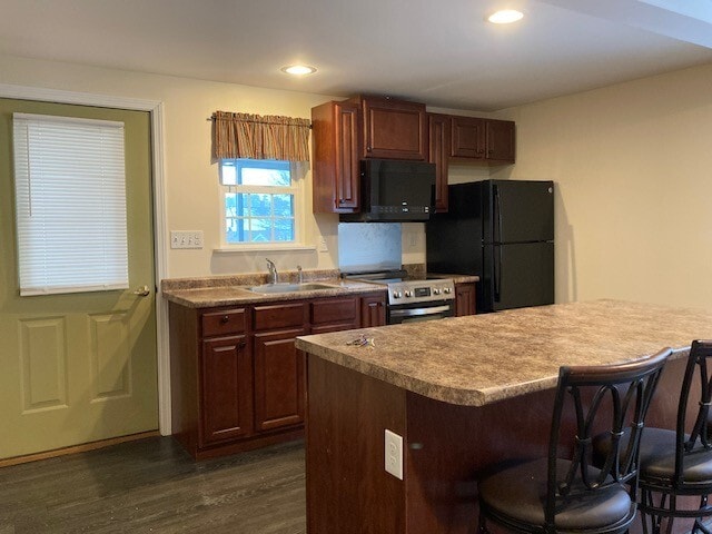 Kitchen - 24 Village St