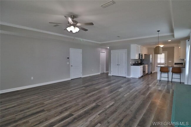 Foto del edificio - Available May!