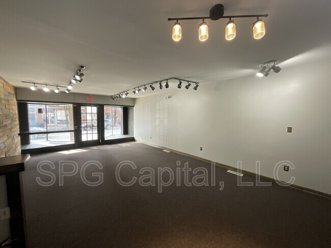 Foto del edificio - 13 W King St