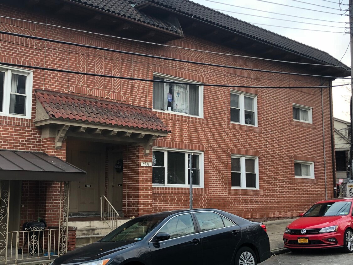 5736 Hobart St Unit 1, Pittsburgh, PA 15217 Apartments in Pittsburgh