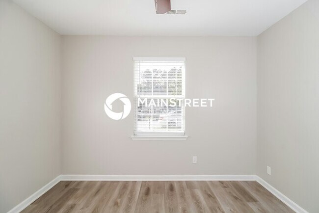 Foto del edificio - 3 Bedroom Pet-Friendly Home in Winston-Sal...