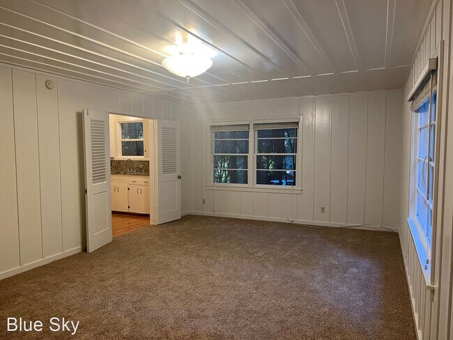 Building Photo - Studio, 1 bath House - 151-155 View Road