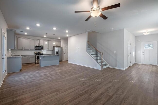 Photo - 300 Peachtree Rd House