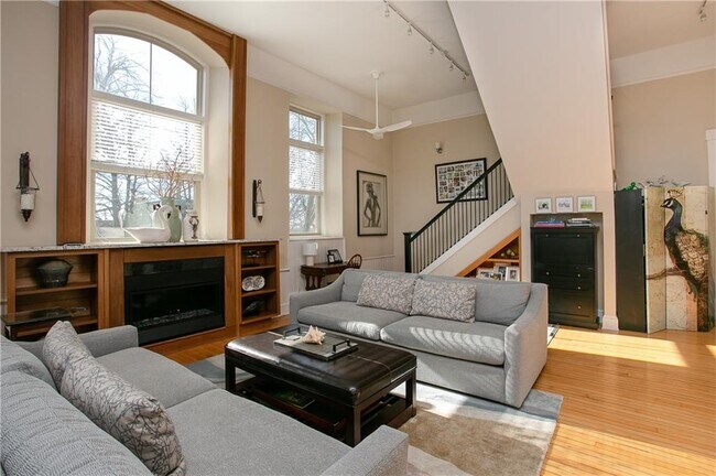 Foto del edificio - 426 Spring St