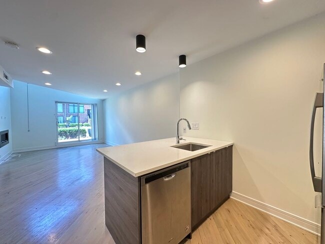 Foto del edificio - 843 W Grace St